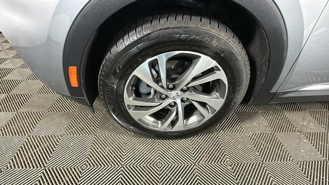 Used 2023 Buick Envision Essence AWD/4WD image 9