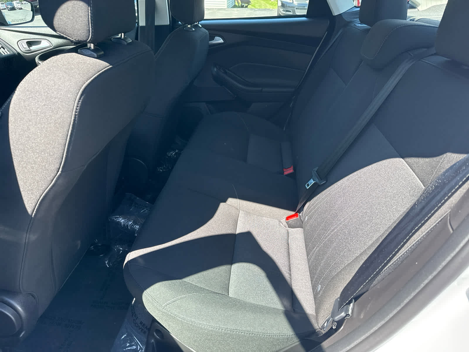 Used 2018 Ford Focus SE FWD image 13