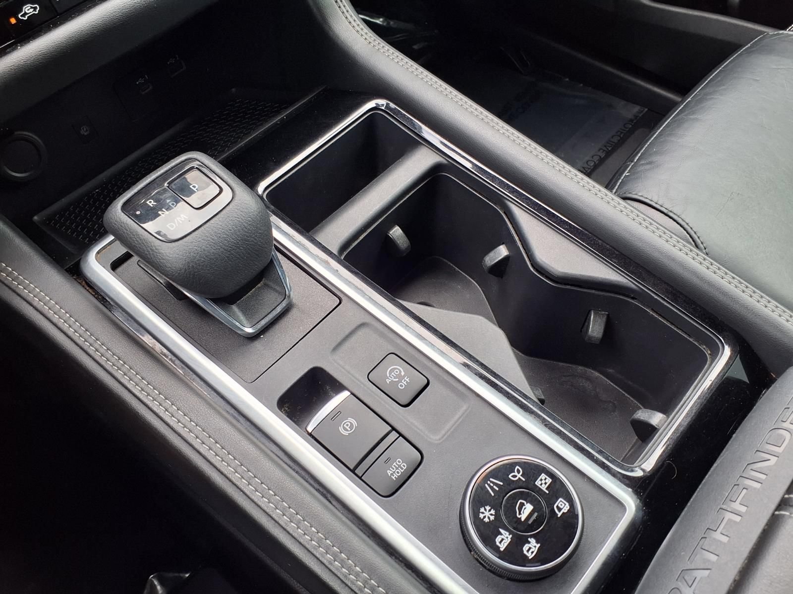 Used 2023 Nissan Pathfinder Platinum AWD/4WD image 7