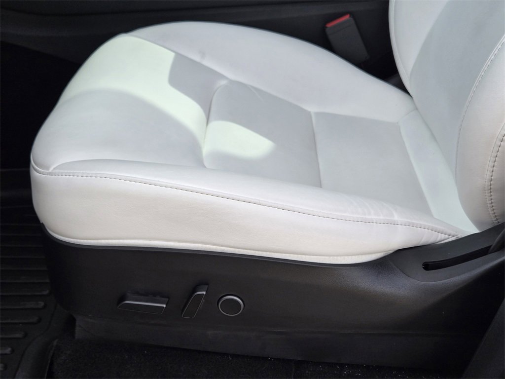 Used 2021 Tesla Model Y 2WD image 26