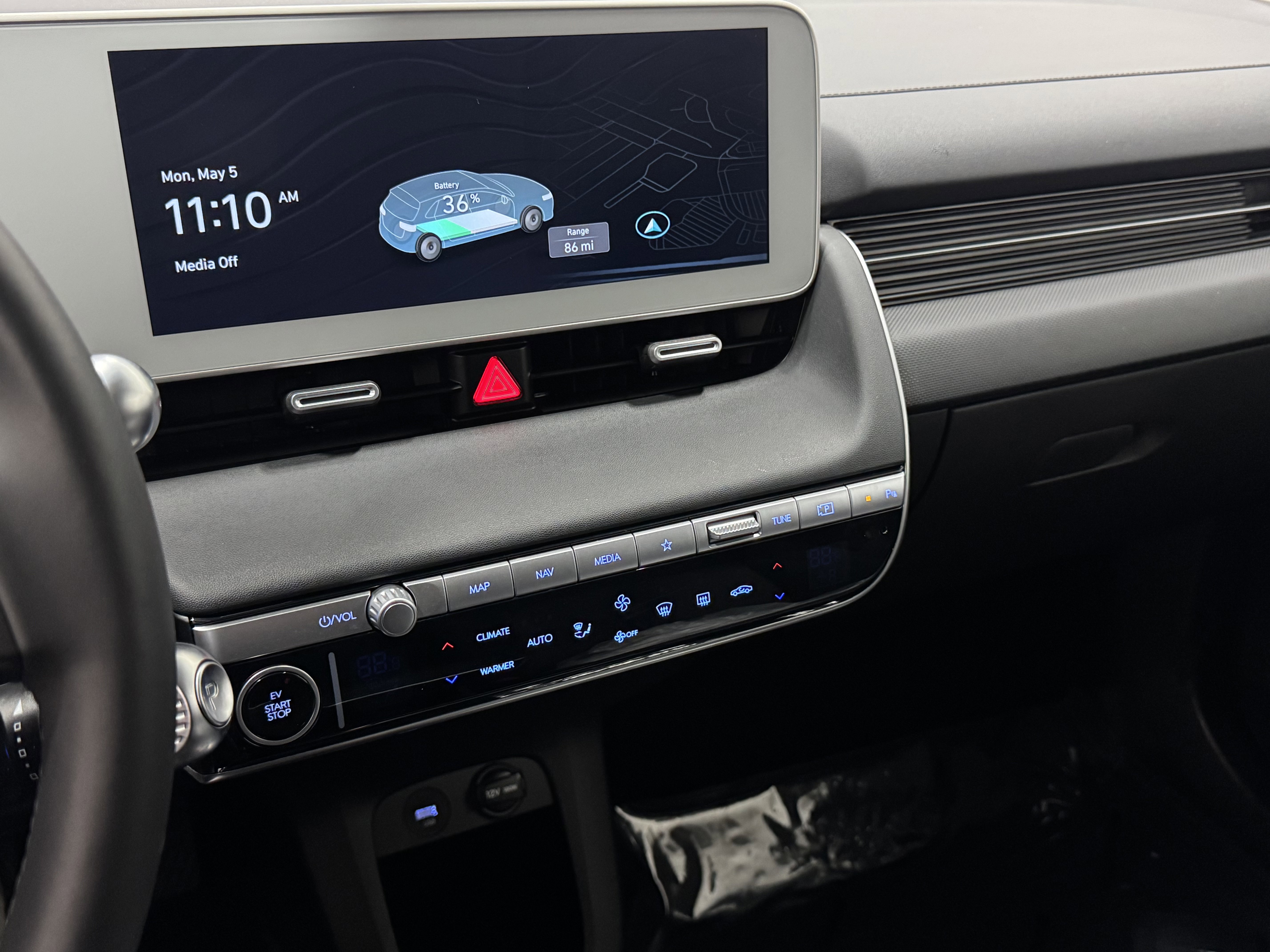 Used 2024 Hyundai Ioniq 5 SEL image 26