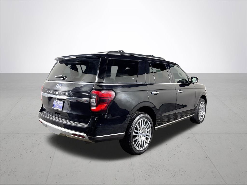 Used 2023 Ford Expedition Limited image 6