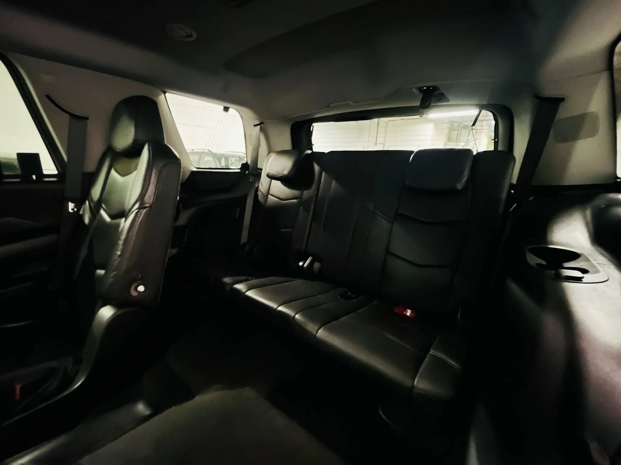 Used 2018 Cadillac Escalade Premium Luxury image 13