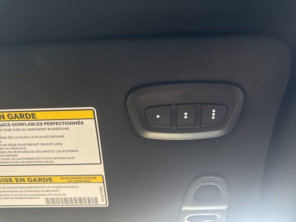 Used 2023 Jeep Compass Latitude w/ Convenience Group image 27