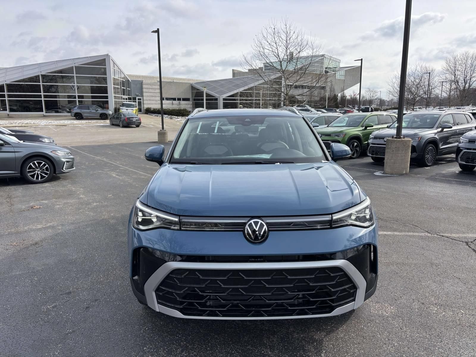 New 2026 Volkswagen Taos SEL AWD/4WD image 2