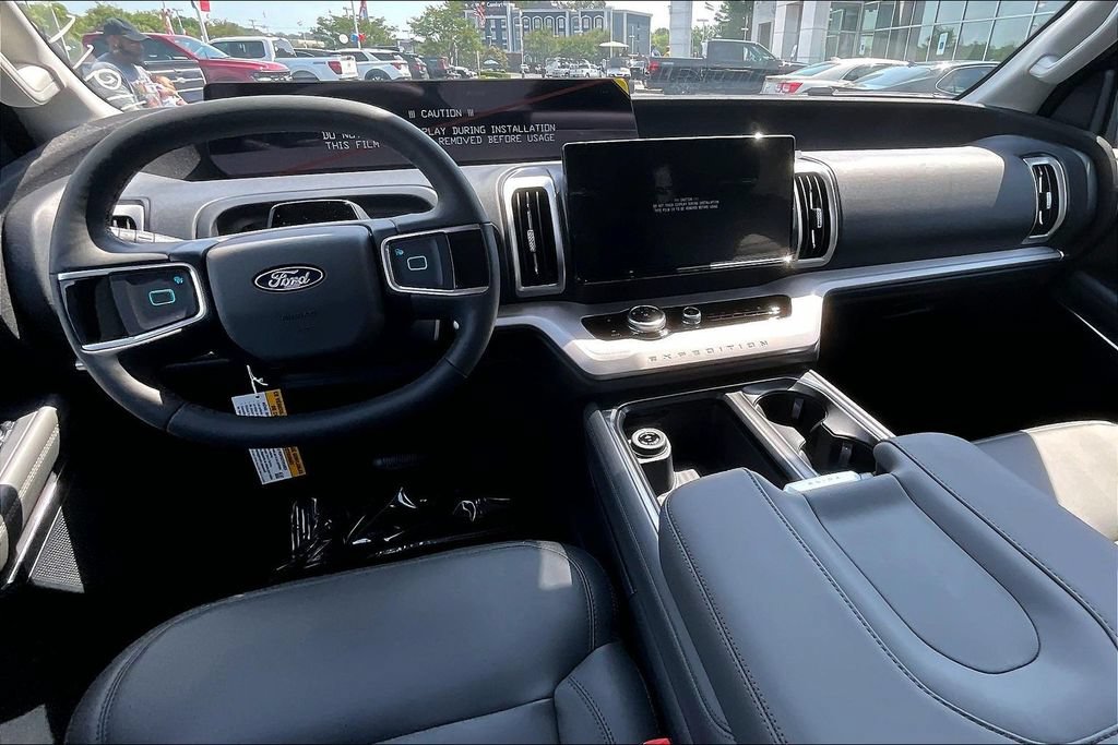 New 2026 Ford Expedition Active RWD image 5