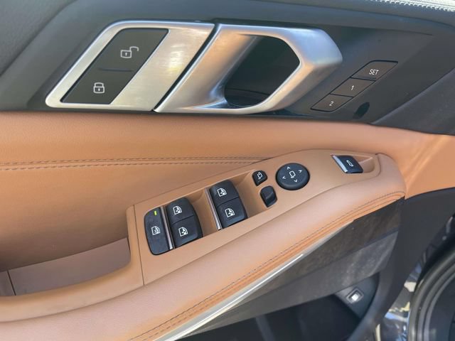 Used 2023 BMW X5 xDrive45e w/ Executive Package AWD/4WD image 20