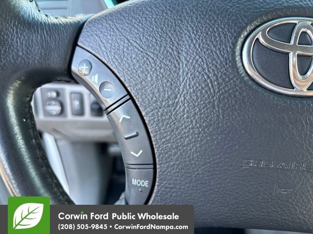 Used 2011 Toyota Tacoma 4x4 Access Cab V6 w/ TRD Sport Pkg image 16
