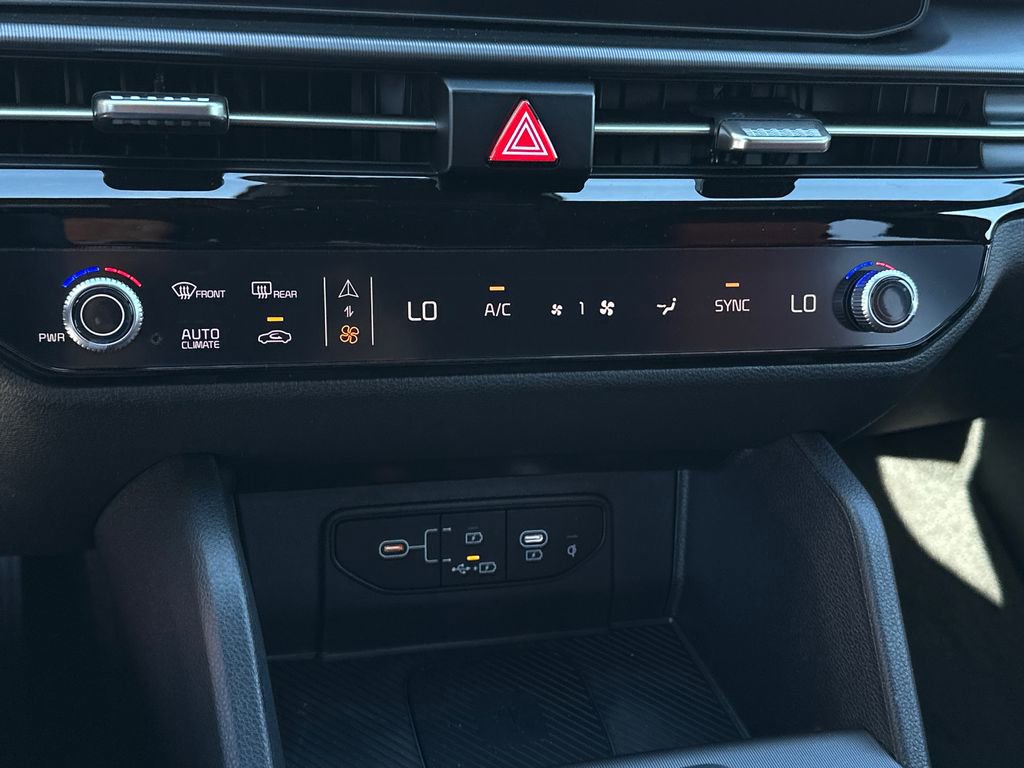 New 2026 Kia Sportage SX FWD image 26
