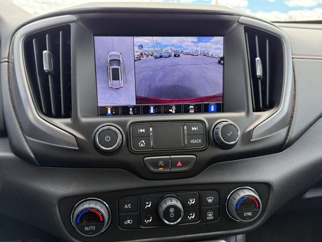 Used 2024 GMC Terrain AT4 w/ Tech Package AWD/4WD image 21