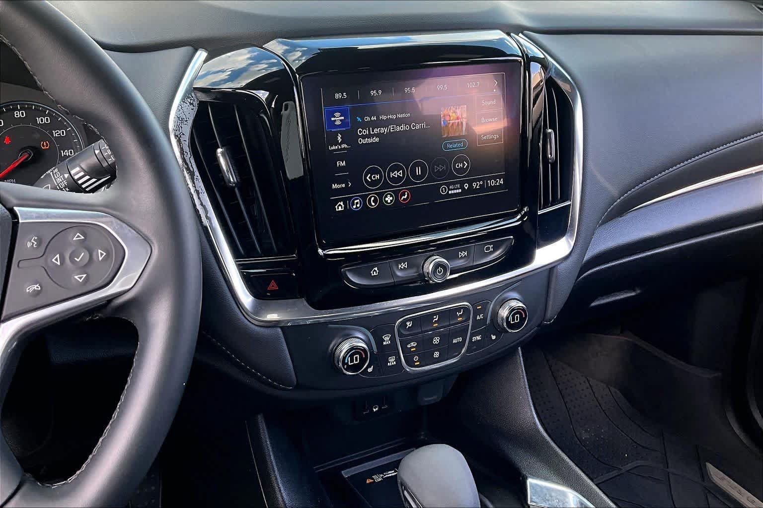 Used 2023 Chevrolet Traverse LT FWD image 7