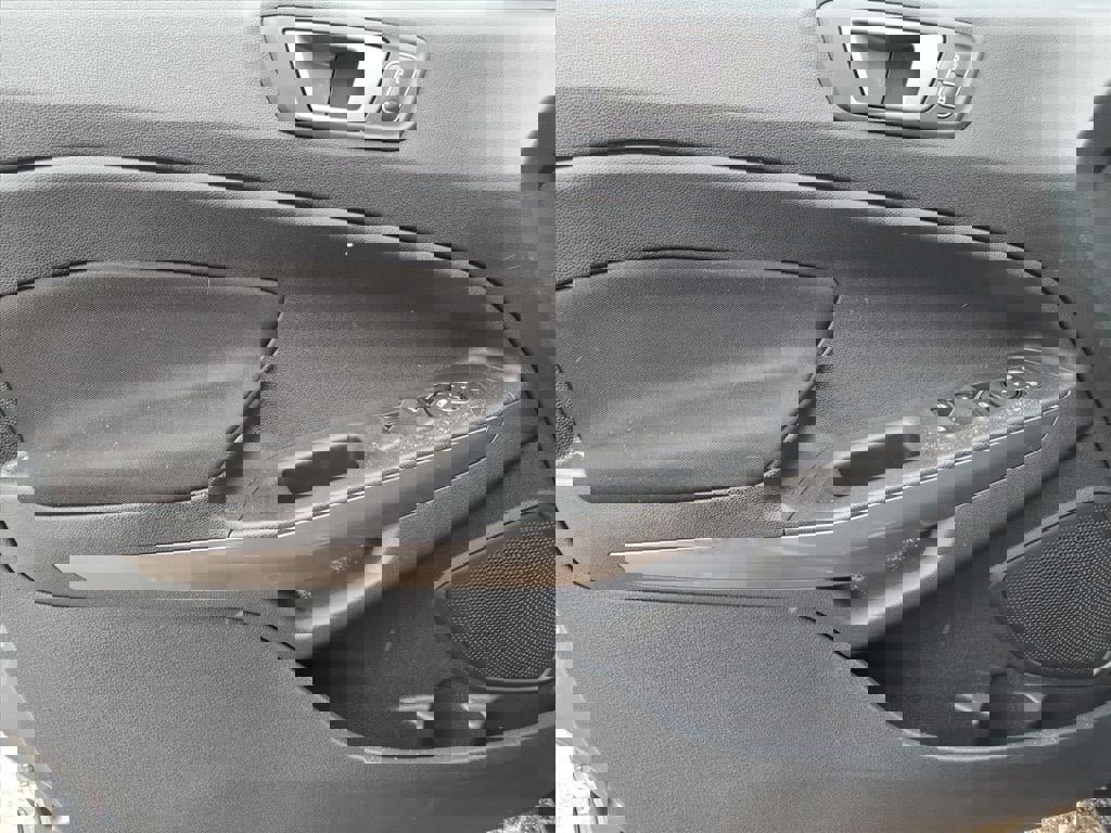 Certified 2022 Ford EcoSport SE w/ SE Convenience Package image 15