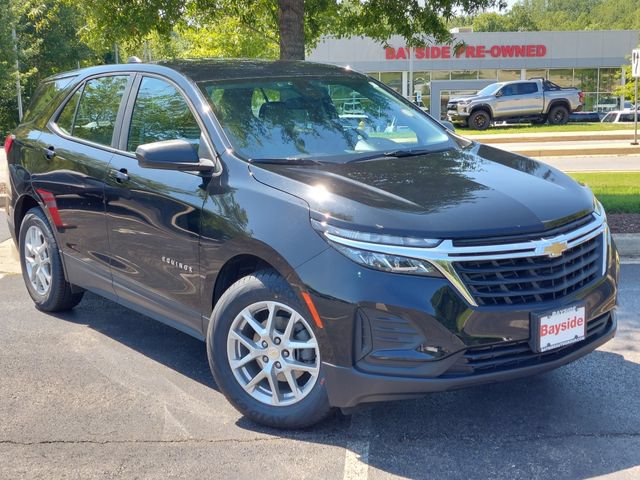 Used 2024 Chevrolet Equinox LS FWD image 2