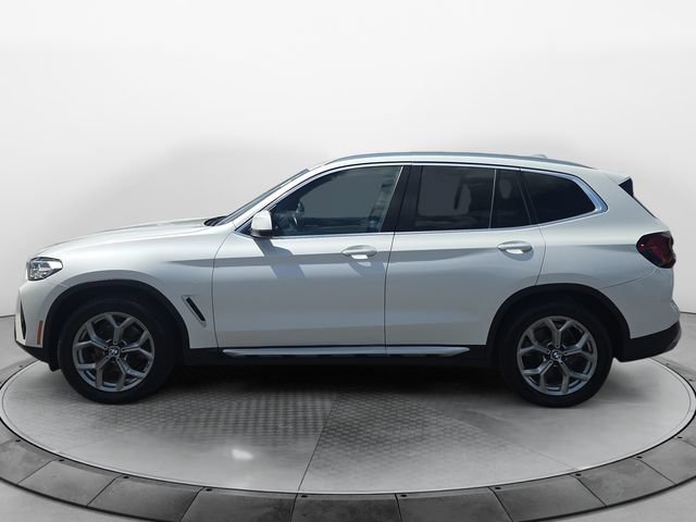 Used 2022 BMW X3 xDrive30i AWD/4WD image 2