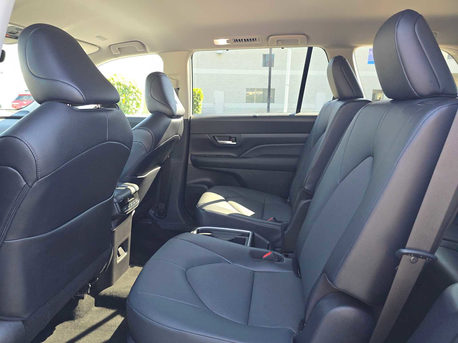 Certified 2025 Toyota Grand Highlander XLE image 17