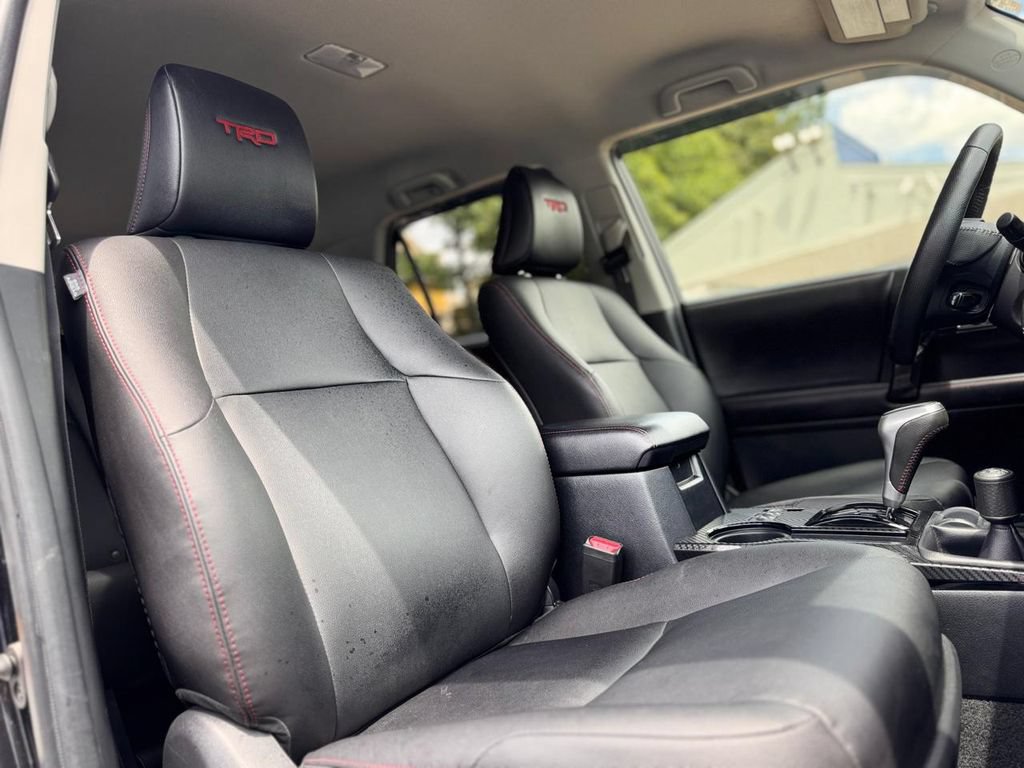 Used 2018 Toyota 4Runner TRD Off-Road Premium AWD/4WD image 26