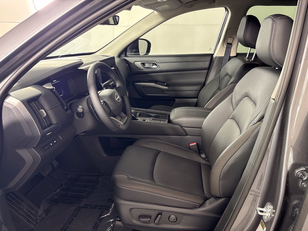 New 2026 Nissan Pathfinder SL FWD image 28