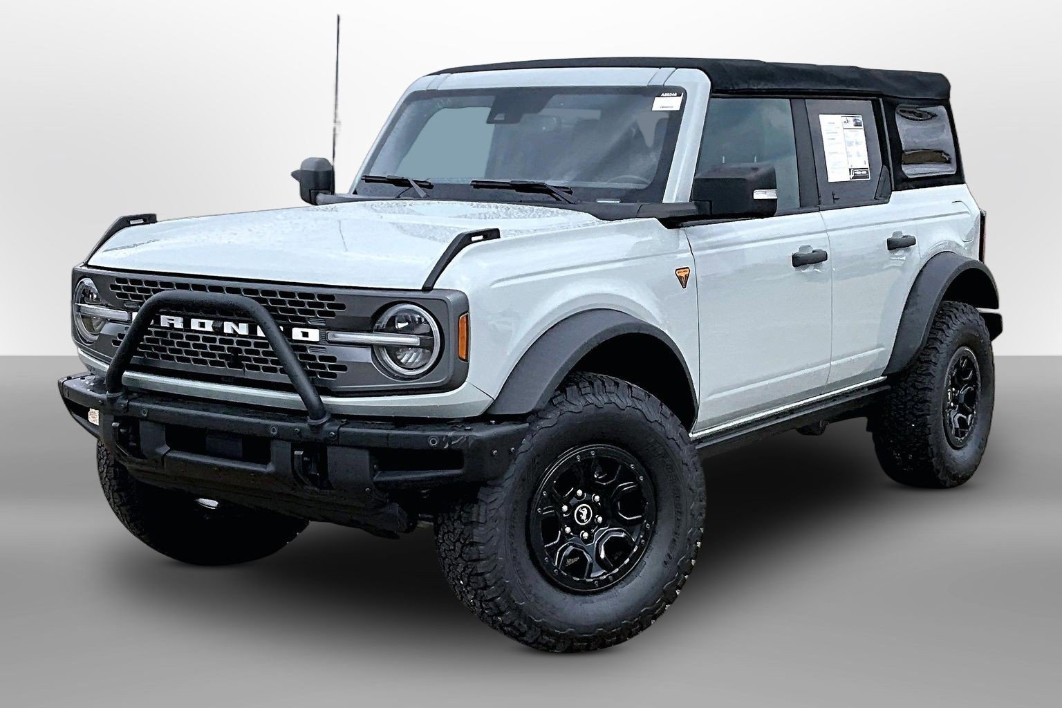 Used 2021 Ford Bronco Badlands image 13