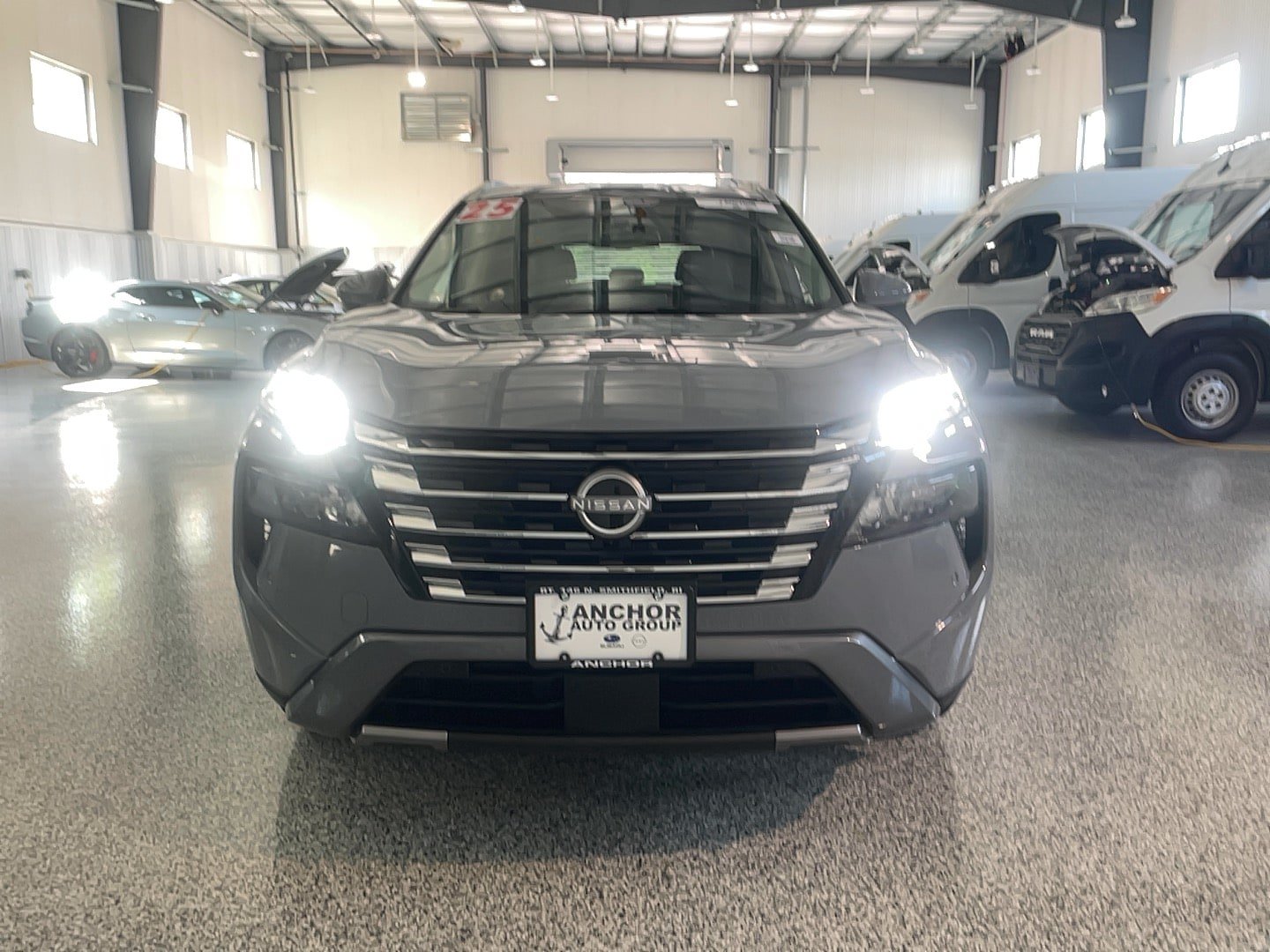 Used 2025 Nissan Rogue SL w/ SL Premium Package AWD/4WD image 3