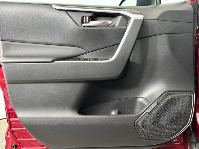Used 2022 Toyota RAV4 XLE w/ Convenience Package AWD/4WD image 25