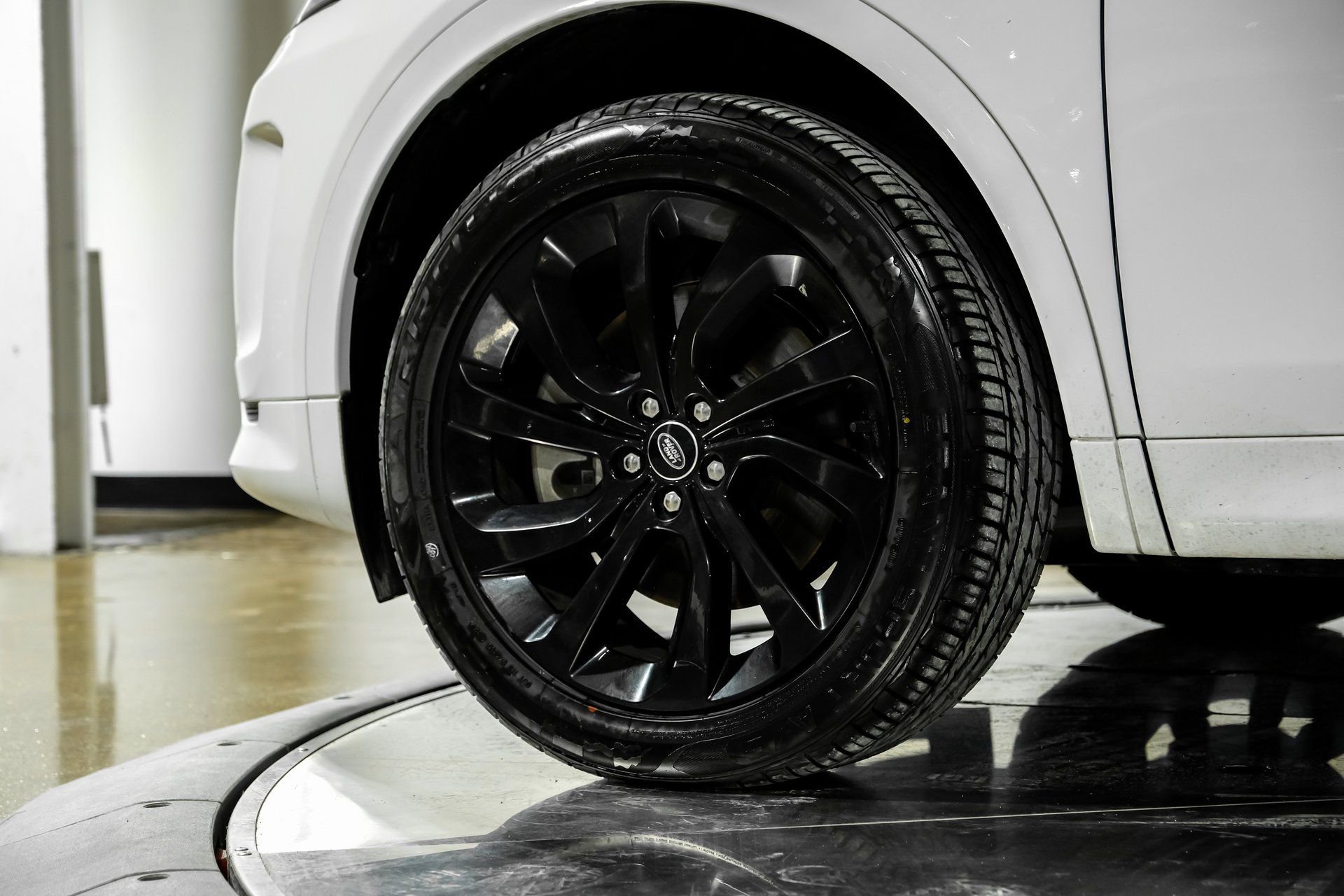 Used 2023 Land Rover Discovery Sport S R-Dynamic image 60