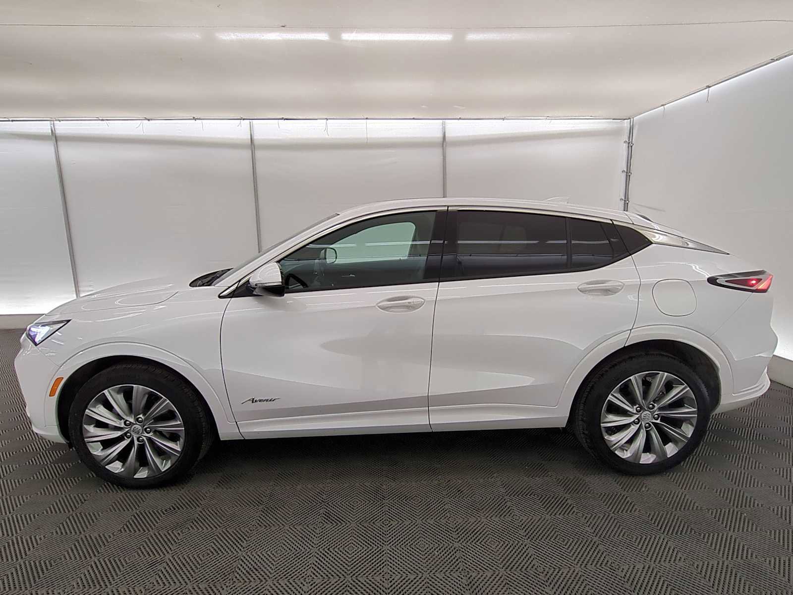 Used 2025 Buick Envista Avenir image 3