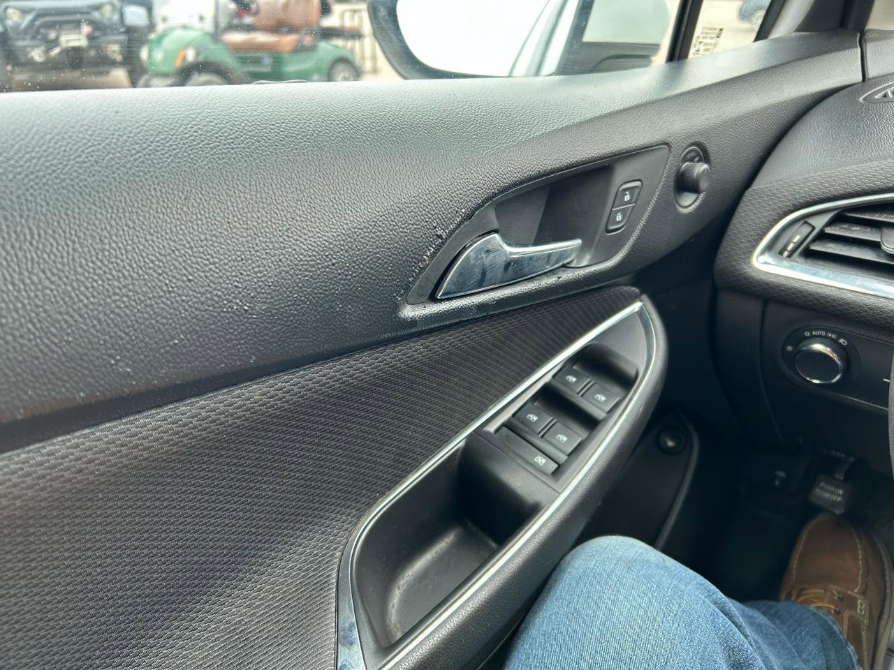 Used 2018 Chevrolet Cruze LT image 27