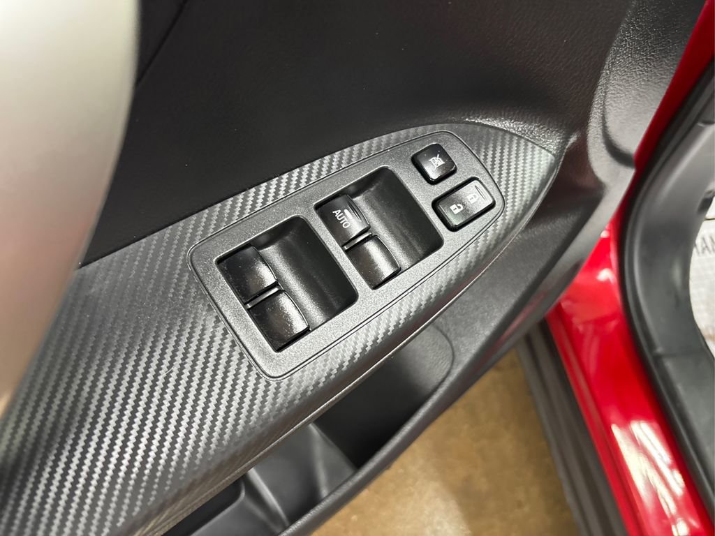 Used 2024 Mitsubishi Eclipse Cross SE image 37