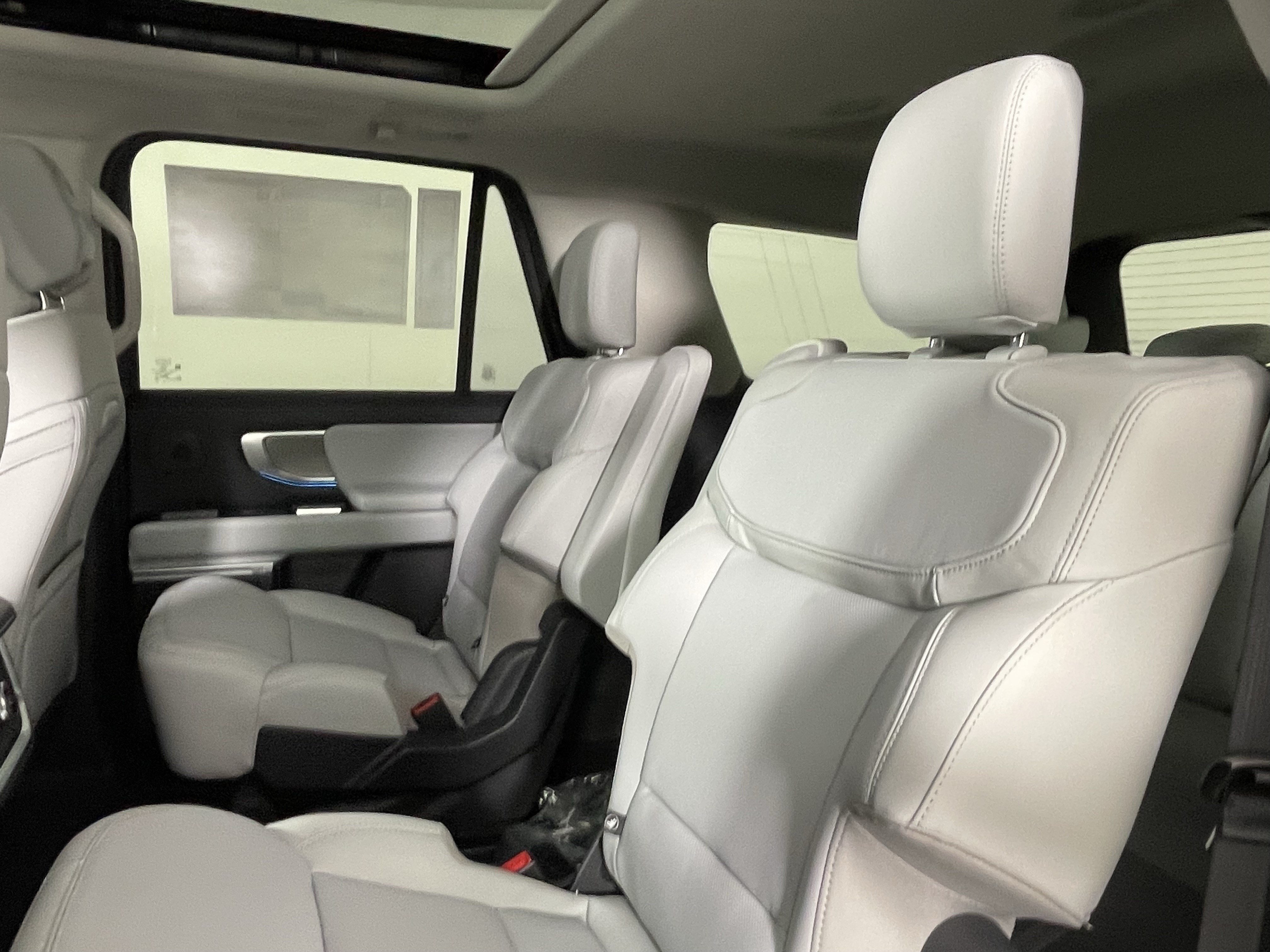 New 2027 Ford Expedition Platinum AWD/4WD image 15