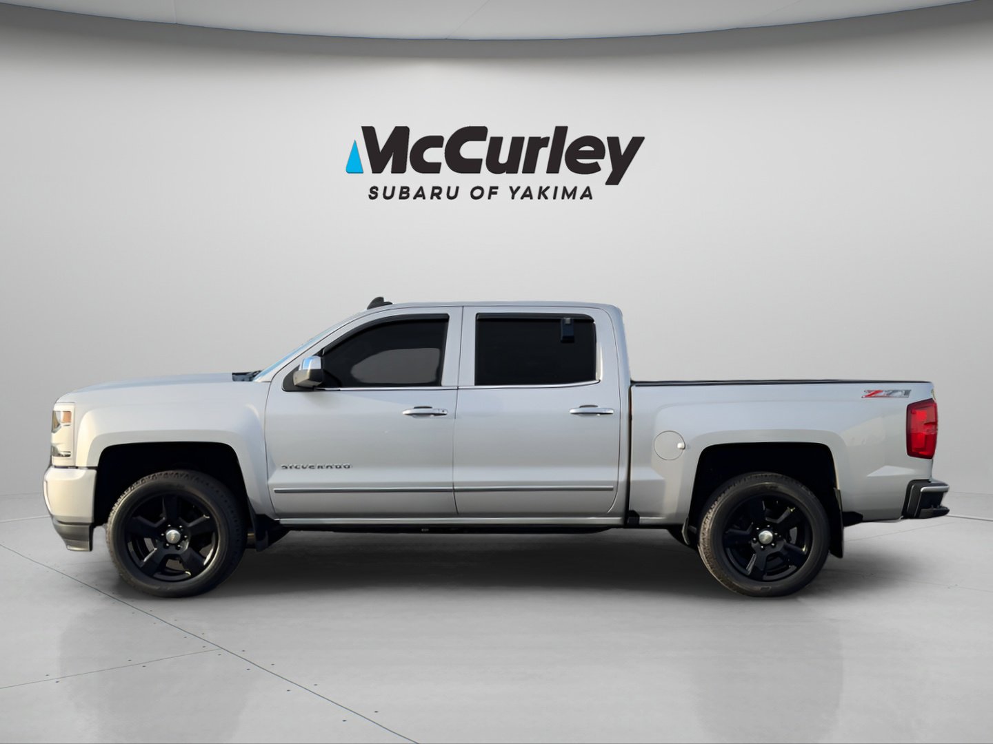 Used 2017 Chevrolet Silverado 1500 LTZ Z71 image 2
