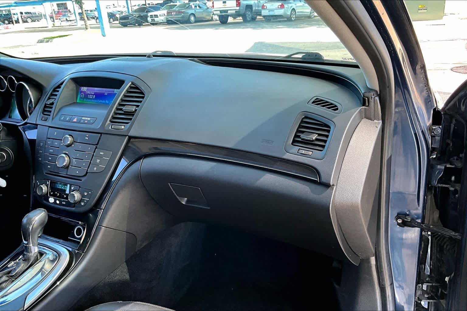 Used 2011 Buick Regal CXL w/ RL5 Preferred Equipment Group FWD image 18