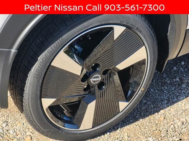 New 2025 Nissan Kicks SR w/ Illumination Package image 5