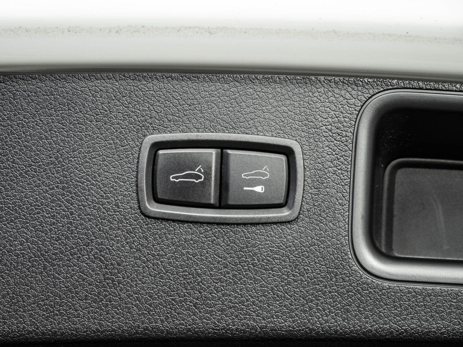 Used 2021 Porsche Macan AWD/4WD image 30