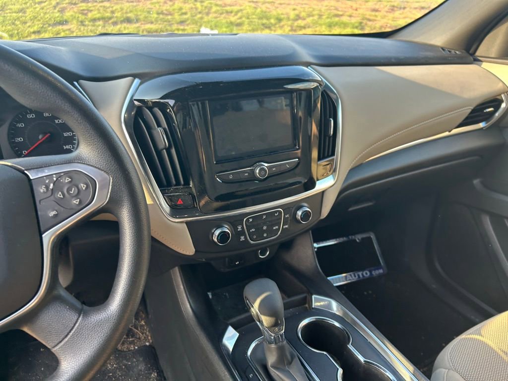 Used 2023 Chevrolet Traverse LS w/ Safety Package FWD image 6