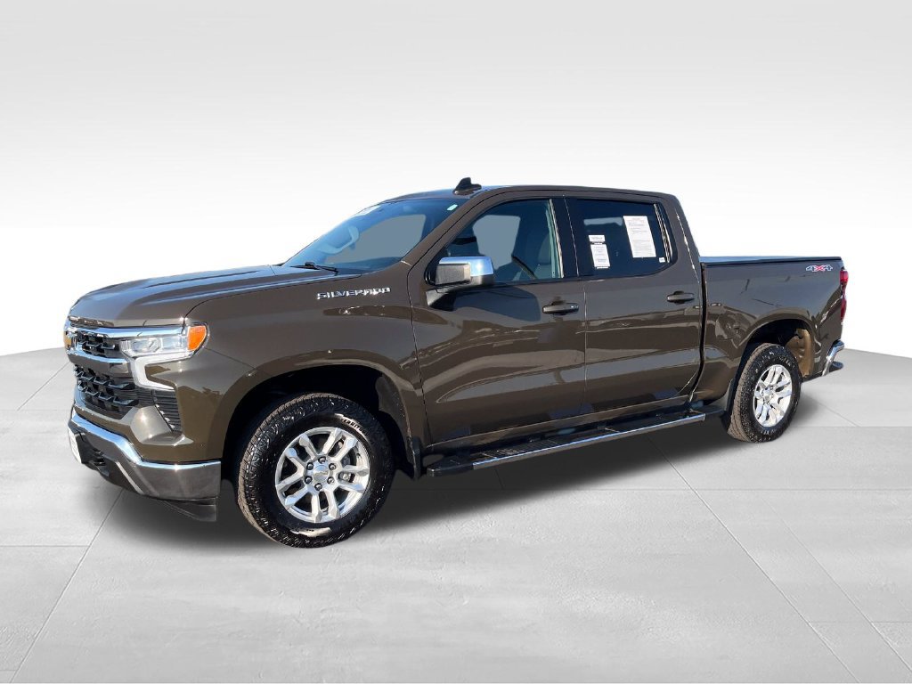 Used 2023 Chevrolet Silverado 1500 LT AWD/4WD image 2