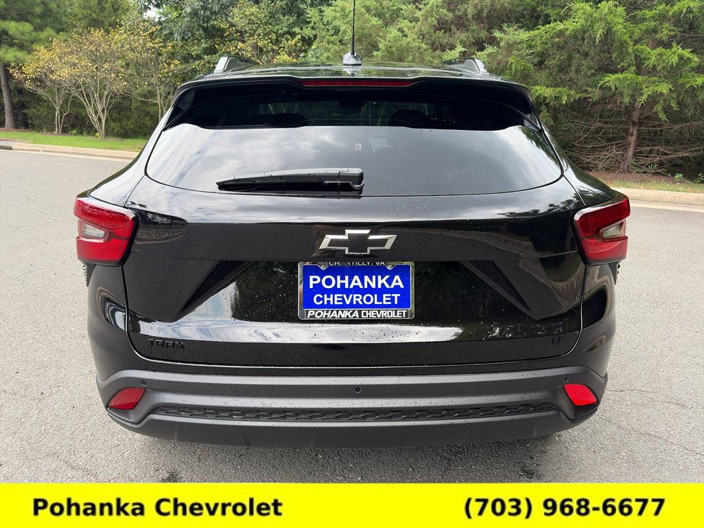 New 2026 Chevrolet Trax LT w/ Driver Confidence Package FWD image 6