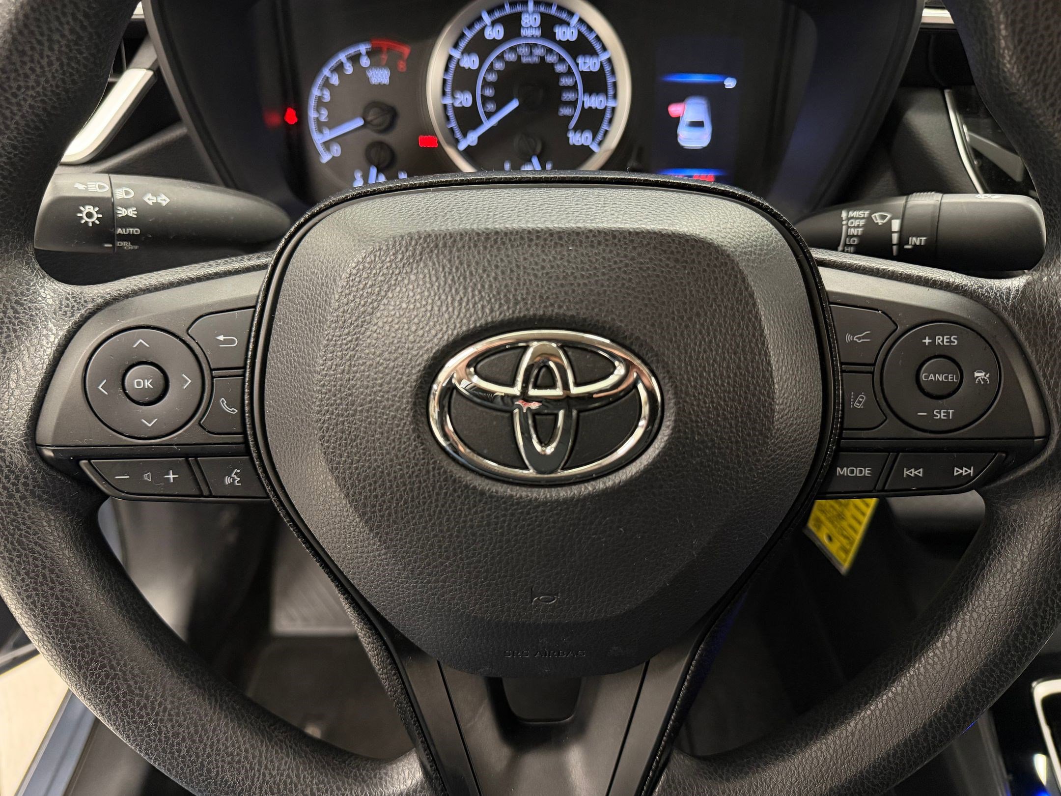 Used 2021 Toyota Corolla LE w/ Carpet Mat Package (TMS) image 11