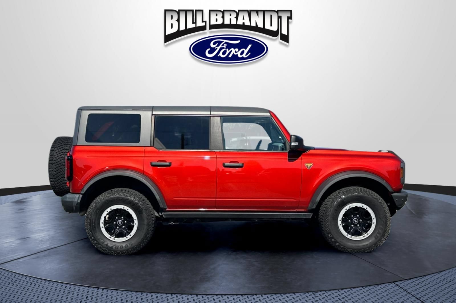 Used 2022 Ford Bronco Badlands AWD/4WD image 2