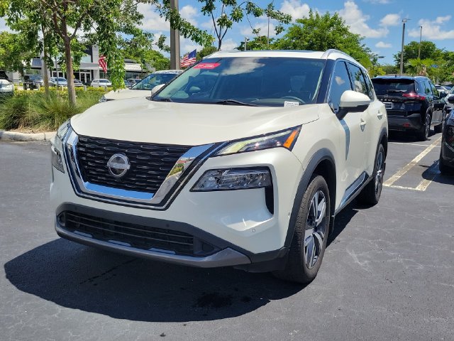 Used 2023 Nissan Rogue SL w/ SL Premium Package FWD image 31