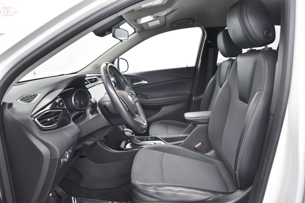 Used 2022 Buick Encore GX Select image 11
