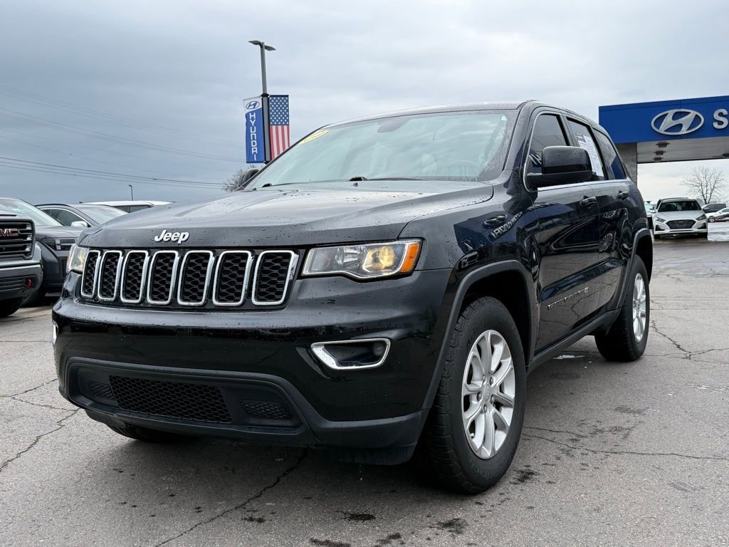 Used 2022 Jeep Grand Cherokee Laredo E w/ Security & Convenience Group image 3