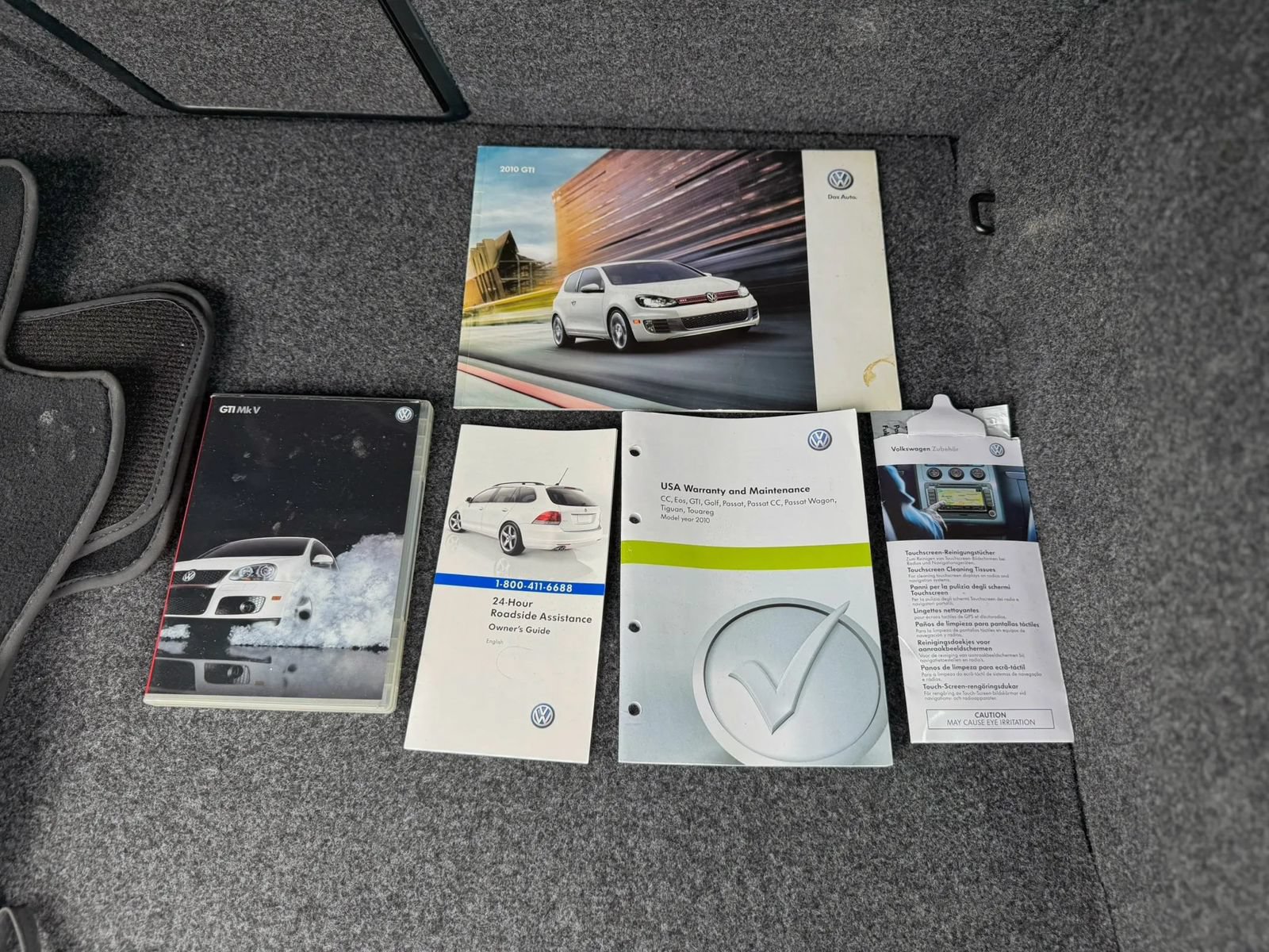 Used 2010 Volkswagen GTI 2-Door FWD image 58
