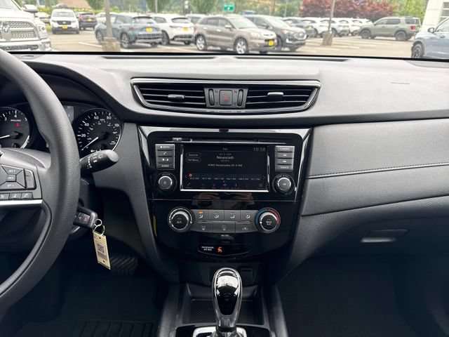 Used 2018 Nissan Rogue S FWD image 20