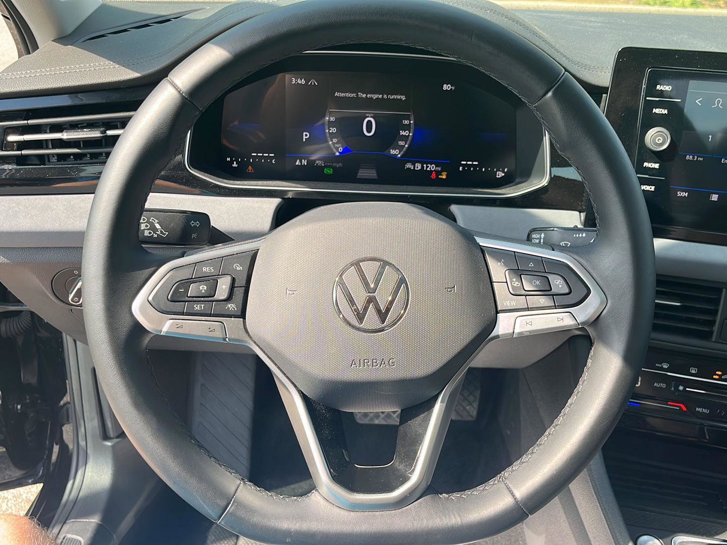 Used 2025 Volkswagen Jetta SE FWD image 13