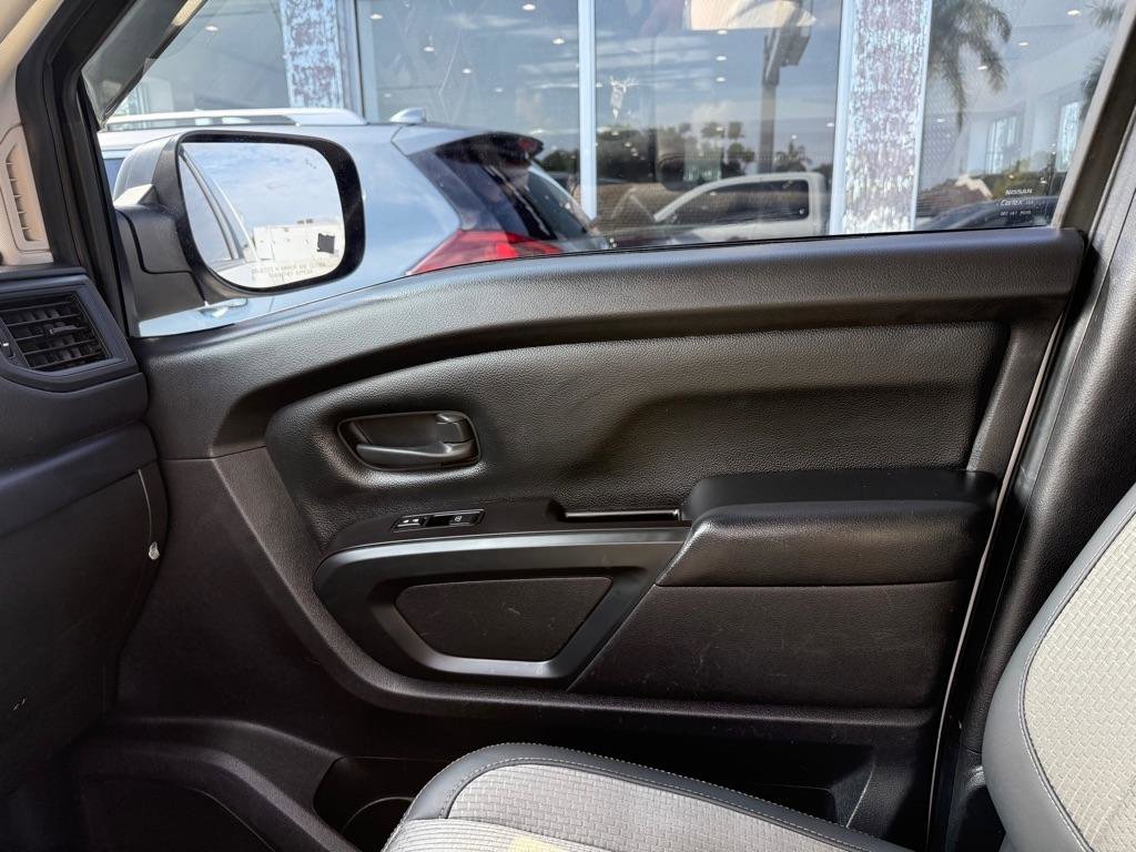 Used 2021 Nissan Titan S w/ S Utility Package image 26