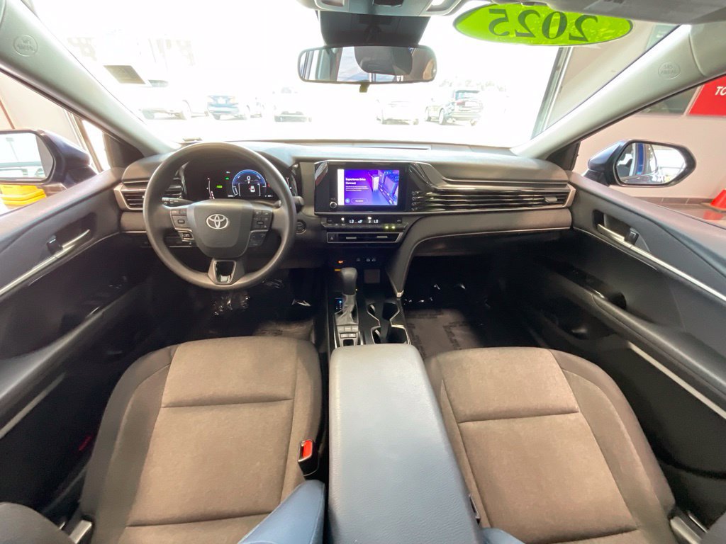 Certified 2025 Toyota Camry LE FWD image 8