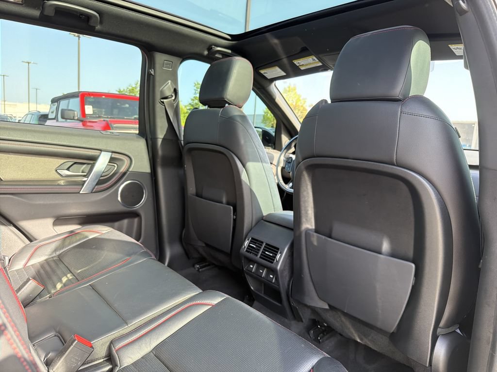 Used 2020 Land Rover Discovery Sport SE R-Dynamic AWD/4WD image 15