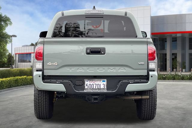 Used 2022 Toyota Tacoma TRD Off-Road w/ TRD Premium Off Road Package AWD/4WD image 5