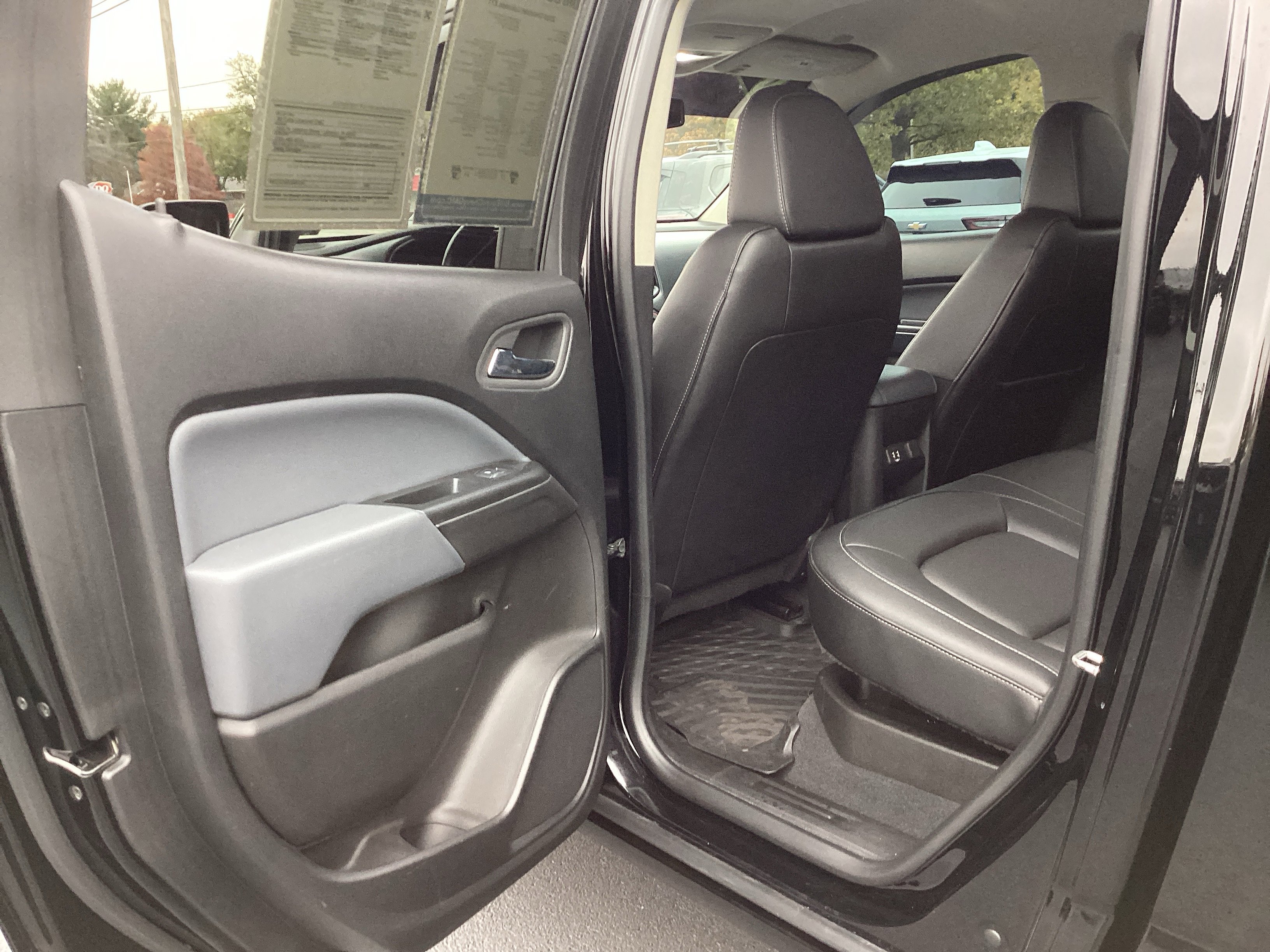 Used 2020 Chevrolet Colorado Z71 w/ Z71 Midnight Edition image 34