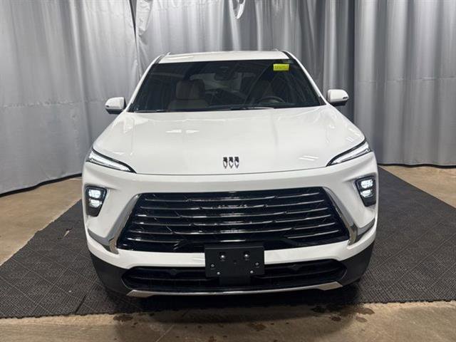 New 2026 Buick Enclave Preferred image 2